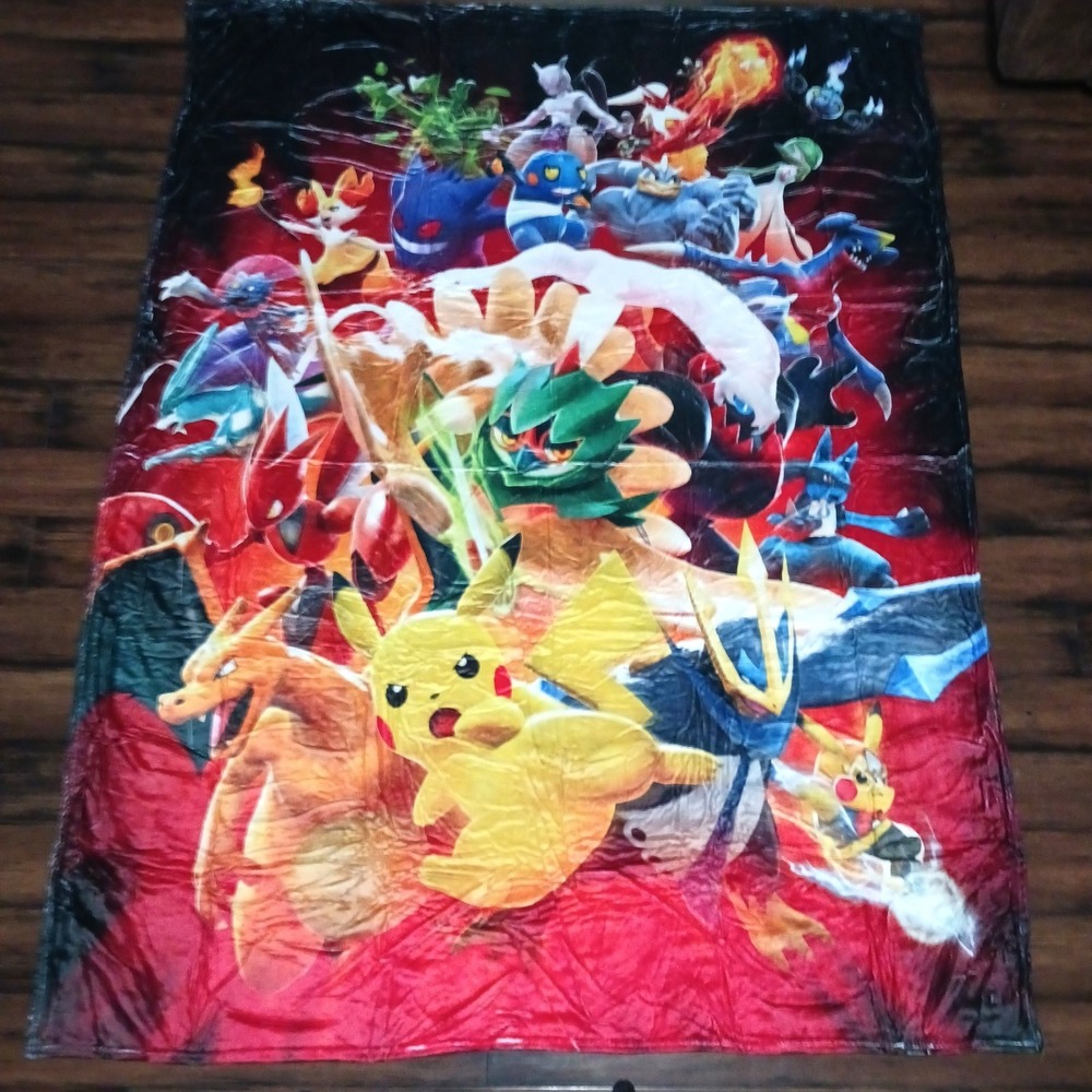 Pokemon Fleece Throw Blanket 80x60 Pikachu Charizard Mewtwo Gengar Collage